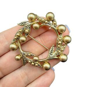 Vintage Elegant Flower Pin with Faux Pearls by Monet